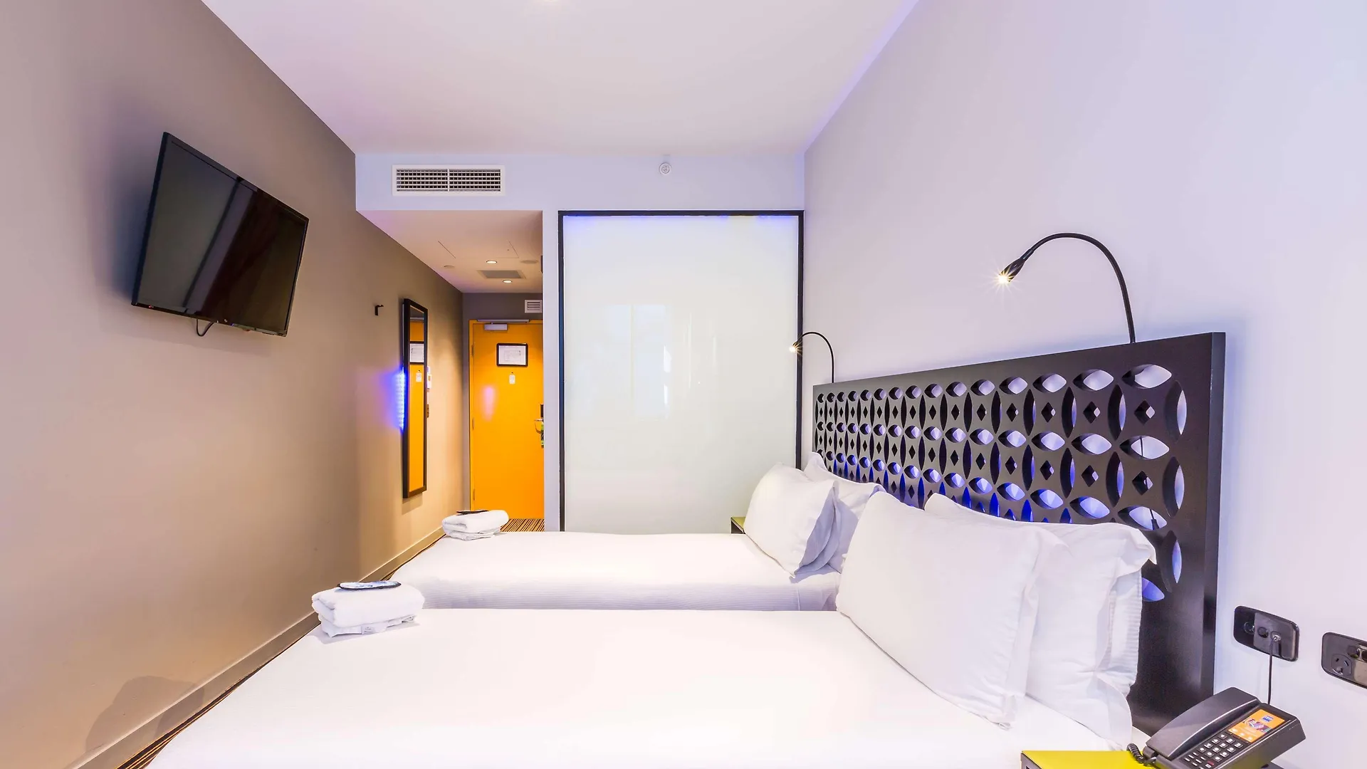**** Hotel The Constance Fortitude Valley Brisbane Australia